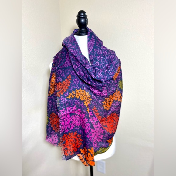 Wrap Scarf floral geometric from FRAAS 72” L - Picture 1 of 12